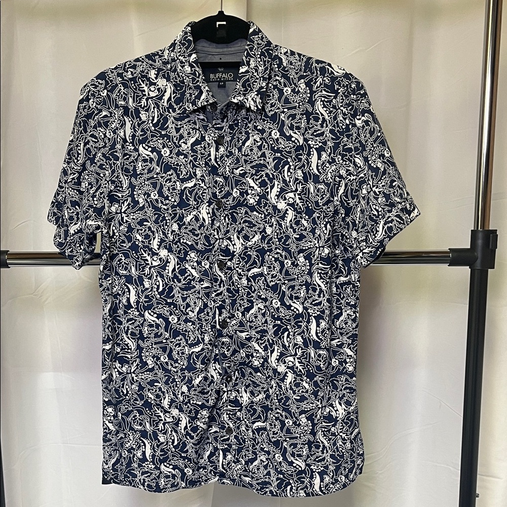 Buffalo David Bitton men’s Blue and White print Casual button down Shirt size S